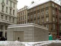 078 Wien 05 - Mahnmal fuer die Juden.JPG