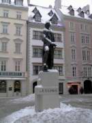 079 Wien 05 - Lessin in weiss.JPG
